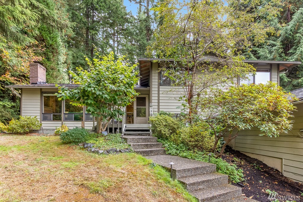 Property Photo:  21323 80th Ave SE  WA 98072 