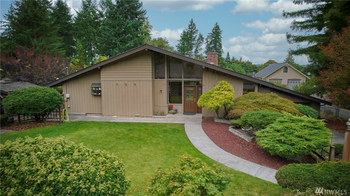 Property Photo:  495 NE Vena St  WA 98311 