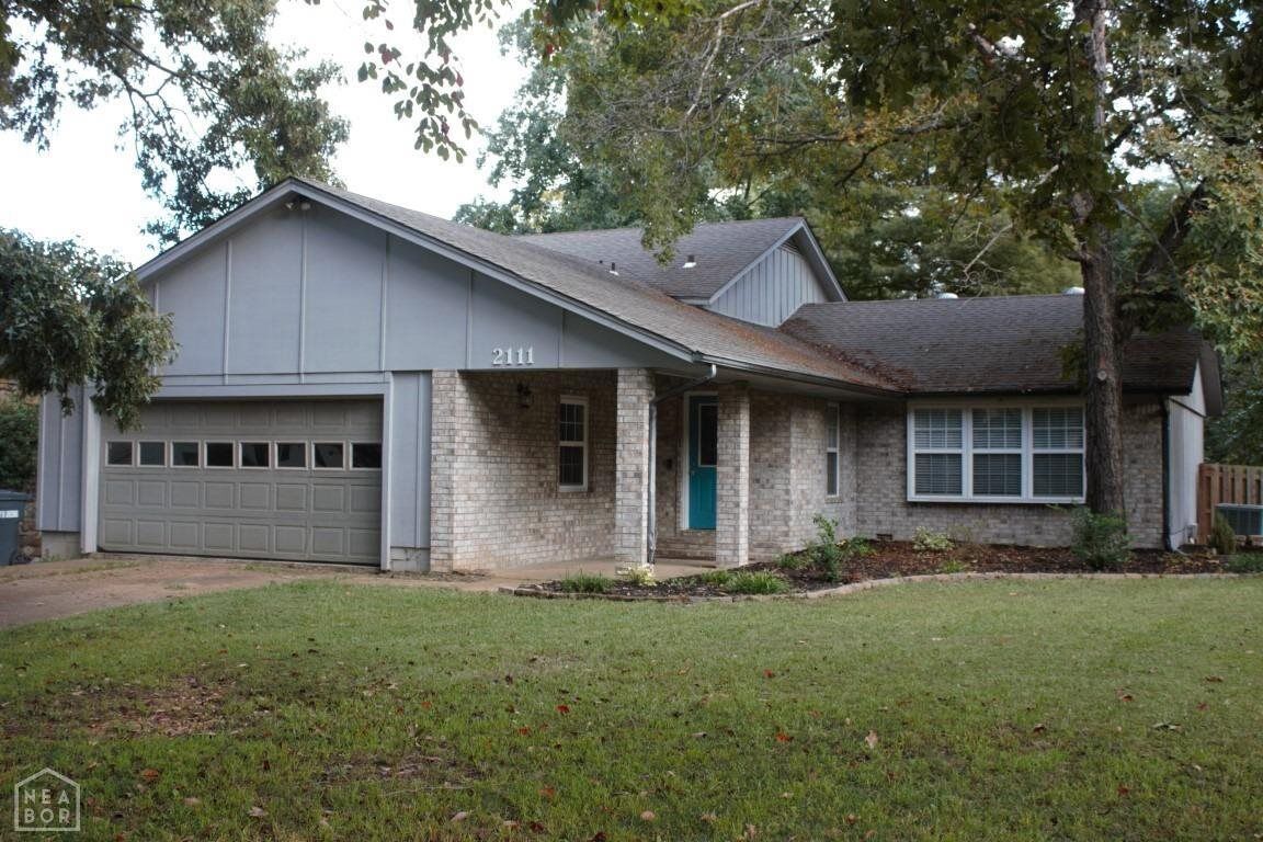 Property Photo:  2111 Denver Drive  AR 72401 