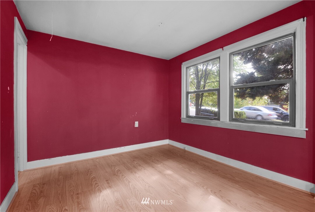 Property Photo: 3542 NE 130 Street WA 98125