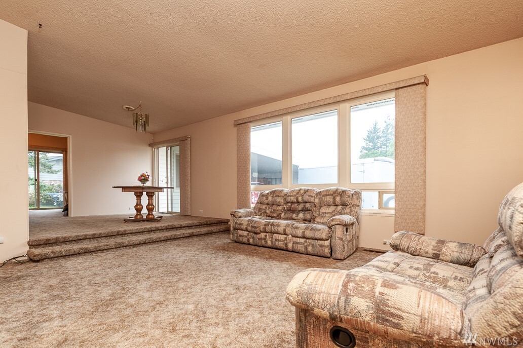 Property Photo: 5399 Belfern Dr WA 98226