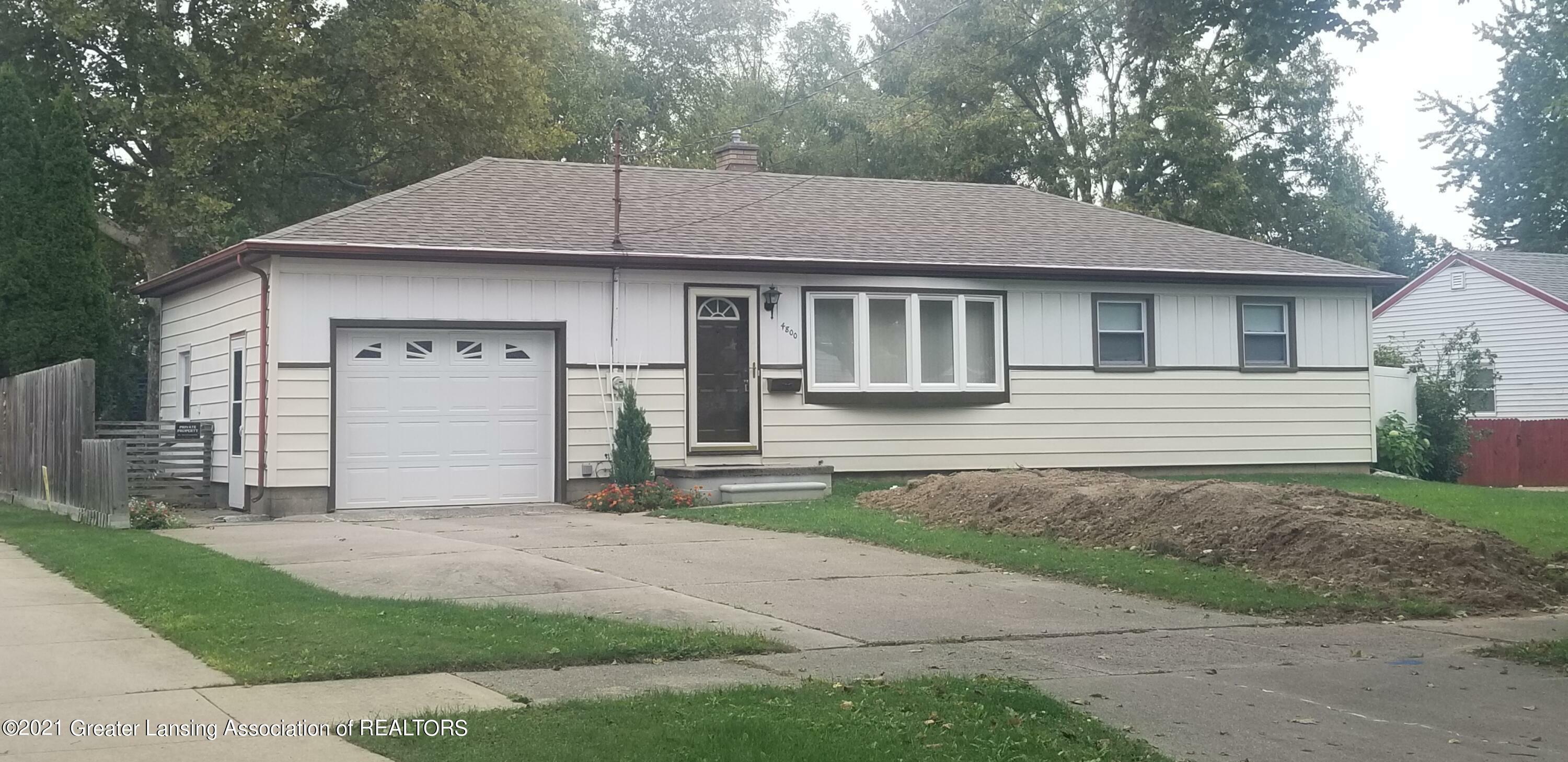 Property Photo:  4800 Ora Street  MI 48910 