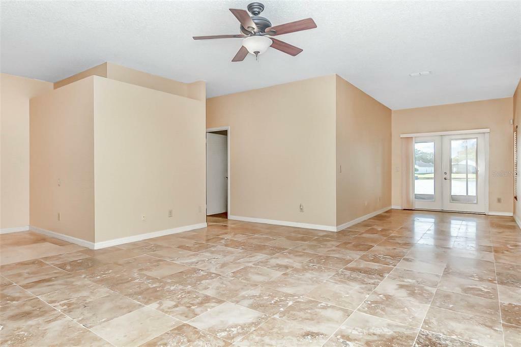Property Photo: 5673 Parkview Lake Drive FL 32821
