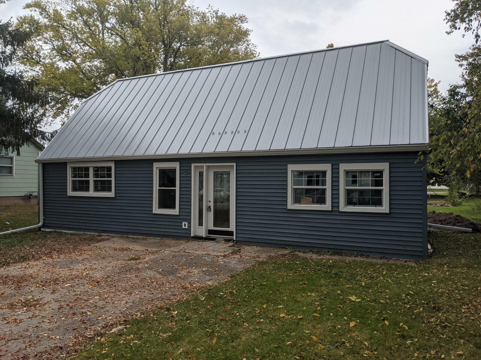 Property Photo: 250 Leffert St WI 54923