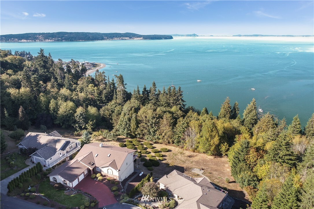 Property Photo:  214  Meggia Lane  WA 98282 