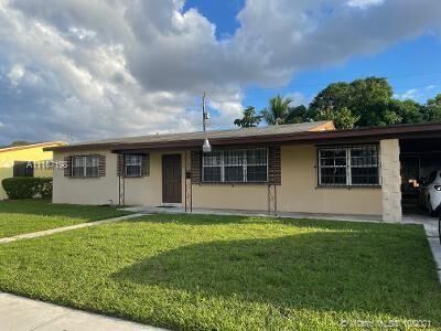Property Photo: 718 W 44th Pl FL 33012