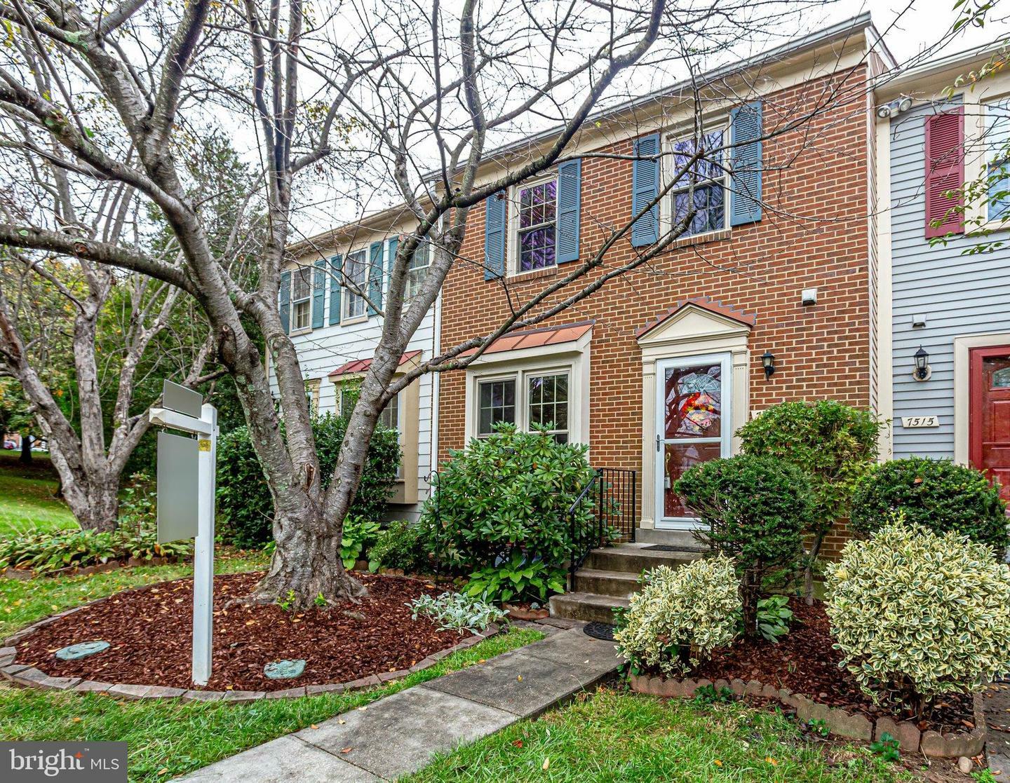 7513 Blanford Court  Alexandria VA 22315 photo