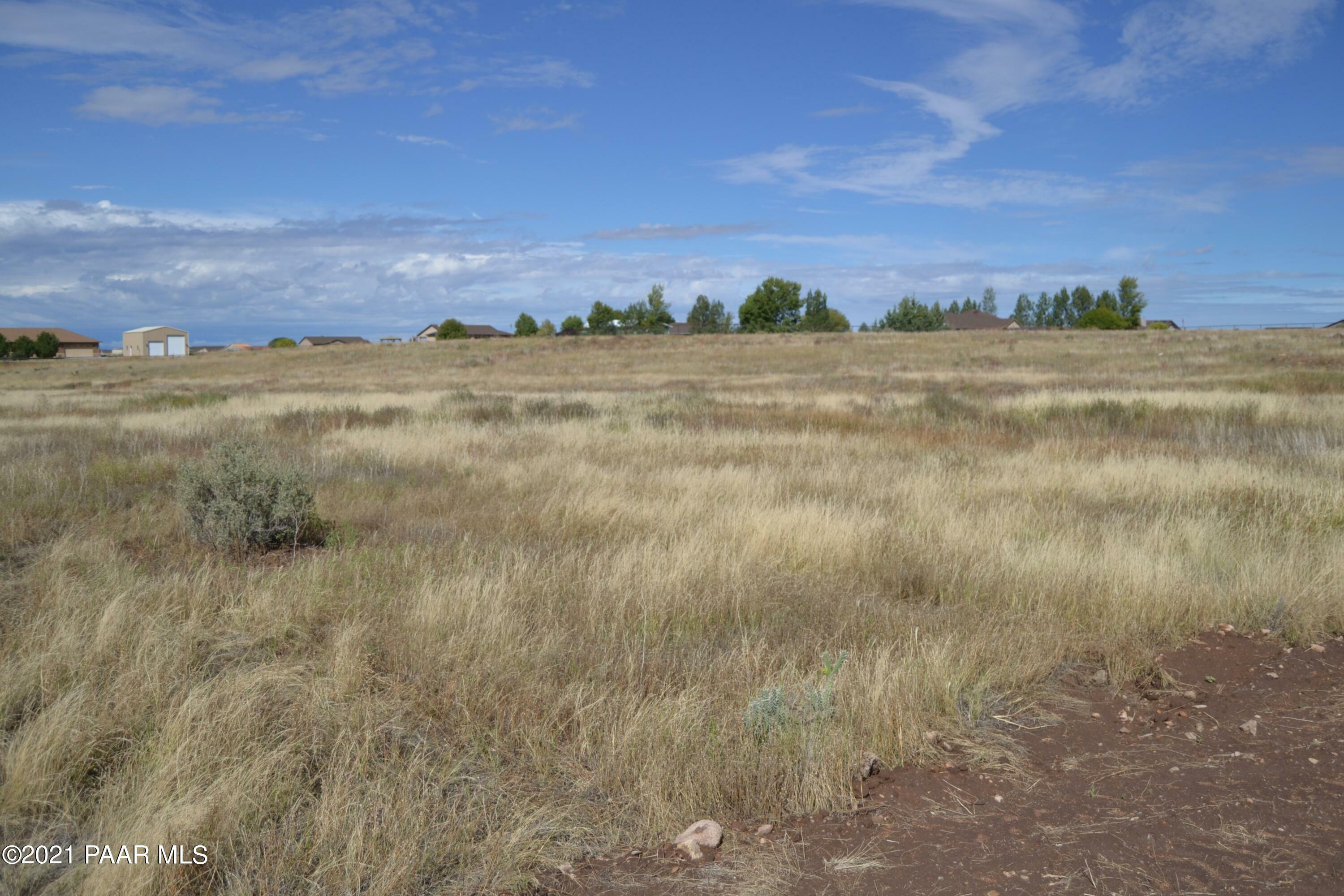 Property Photo:  11144 N Rowdy Bunch Pass  AZ 86315 