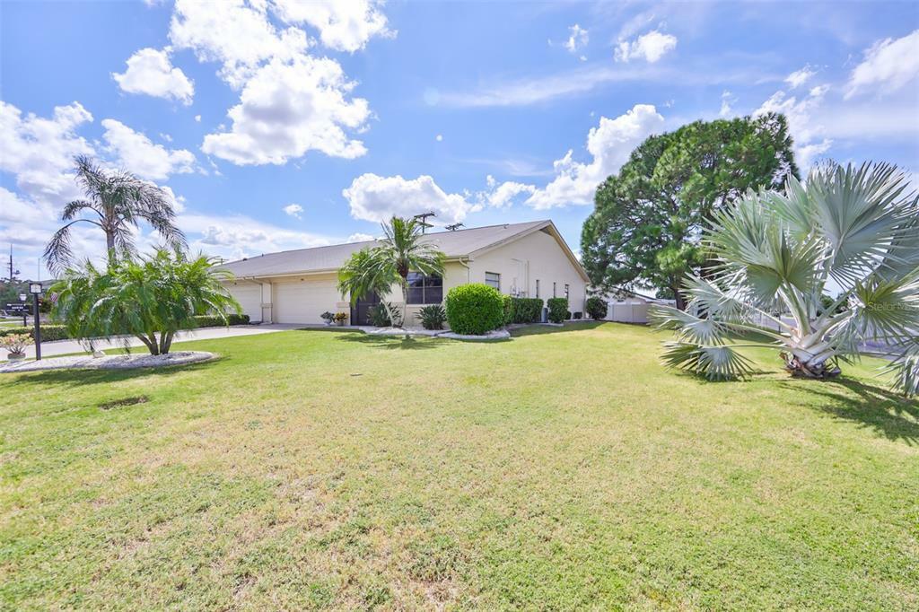 Property Photo:  1616 Dower Way  FL 33573 