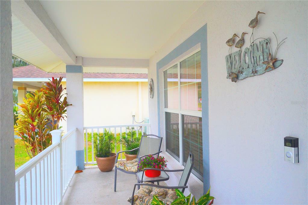 Property Photo:  11202 Hidden Breeze Drive  FL 33598 