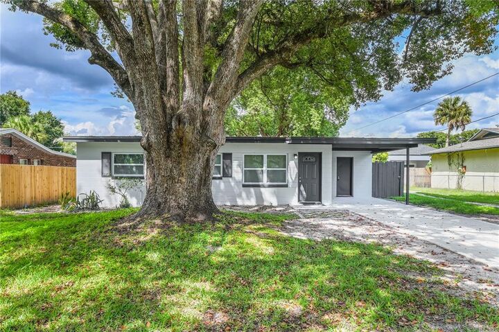 Property Photo:  1024 Sarita Street  FL 32773 