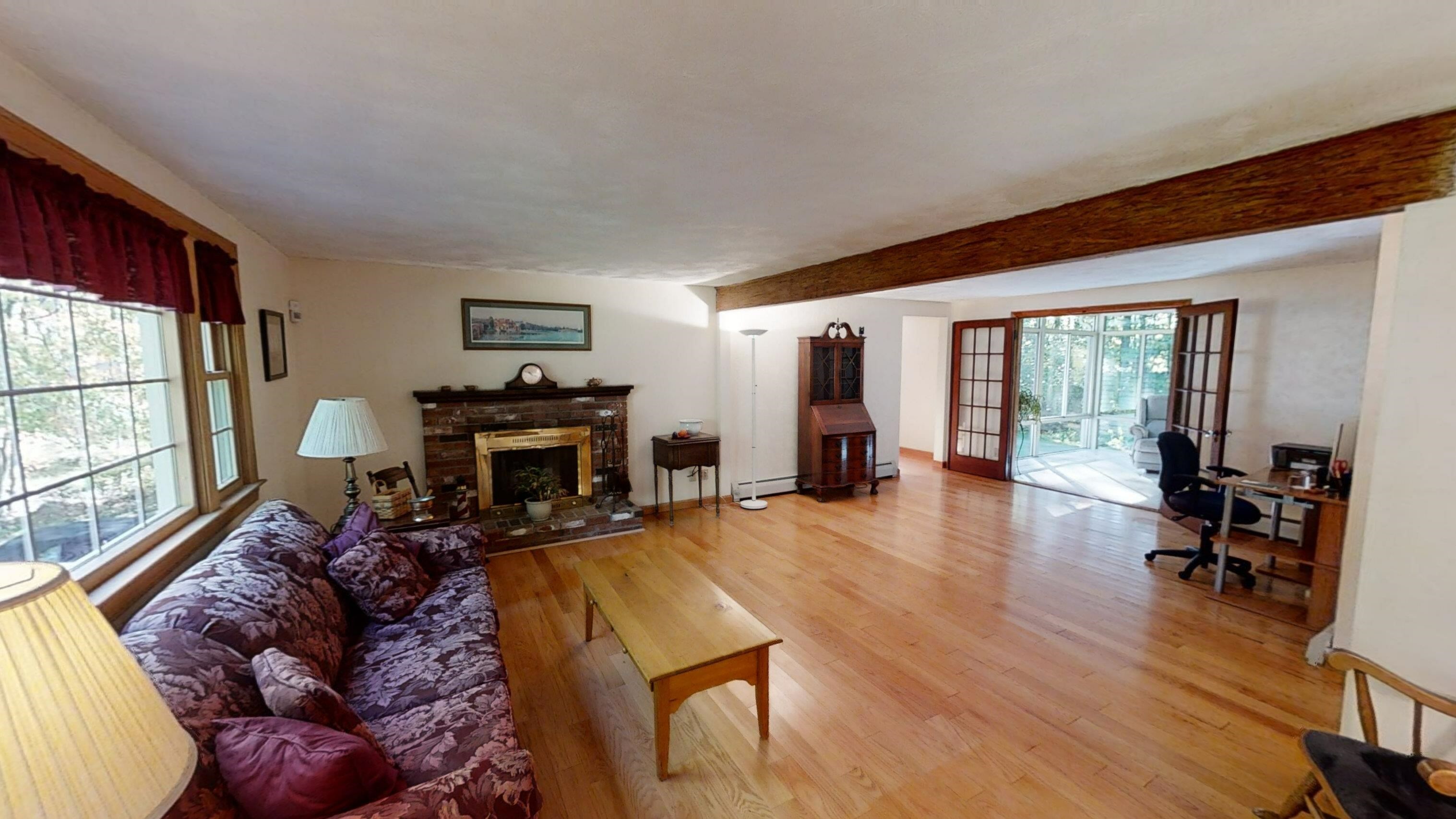 Property Photo:  10 Shasta Drive  NH 03053 