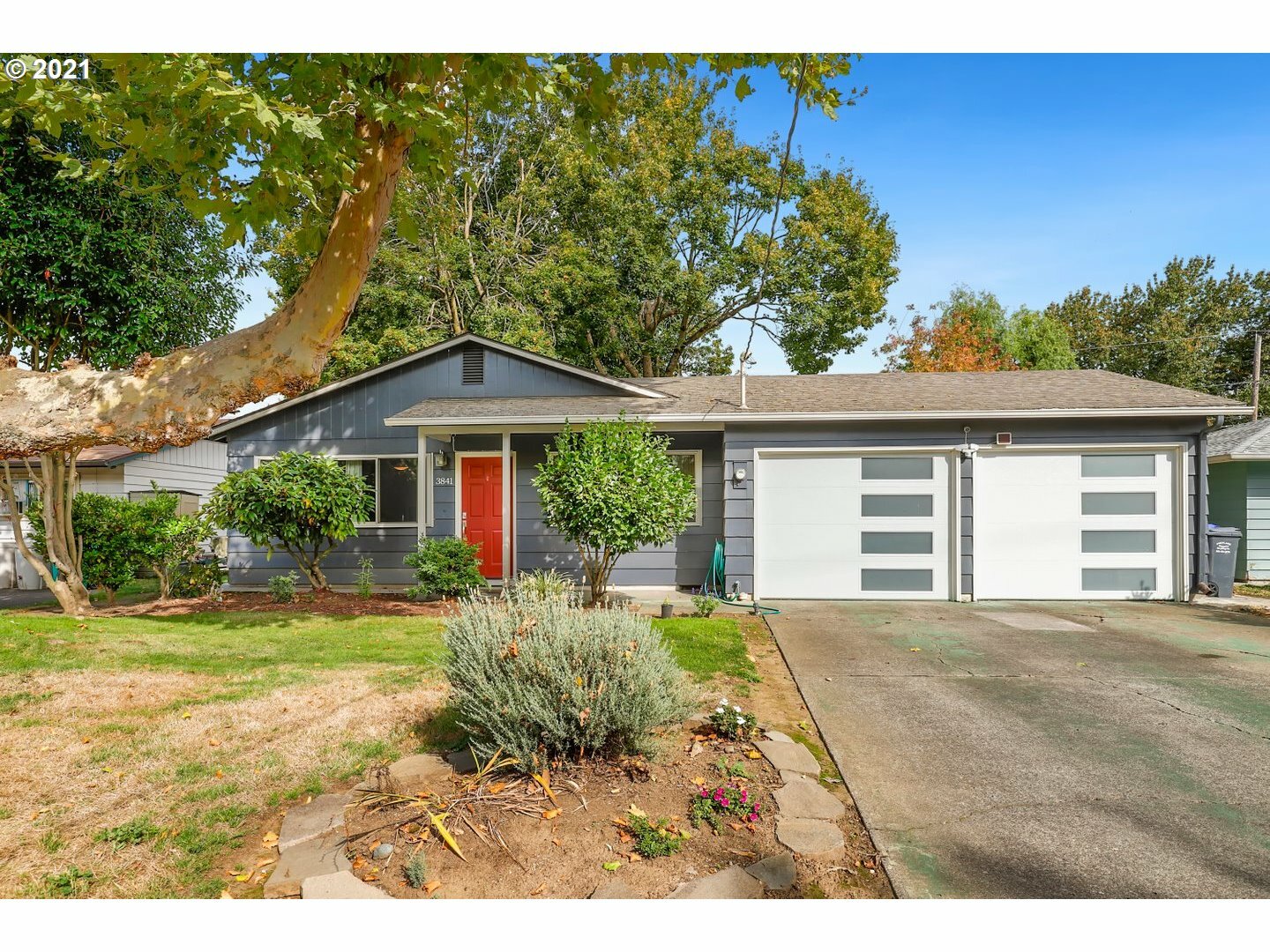 Property Photo: 3841 N Alaska St OR 97217