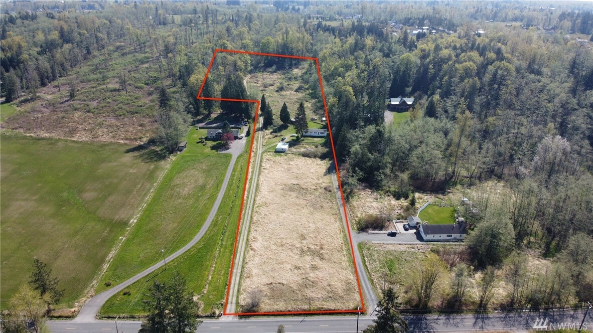 Property Photo:  3753 Bay Rd  WA 98248 