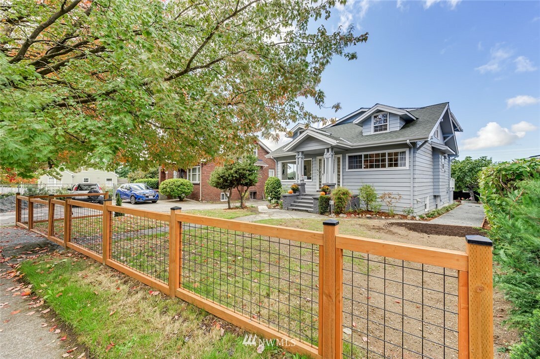 Property Photo:  6325 Beacon Avenue S  WA 98108 