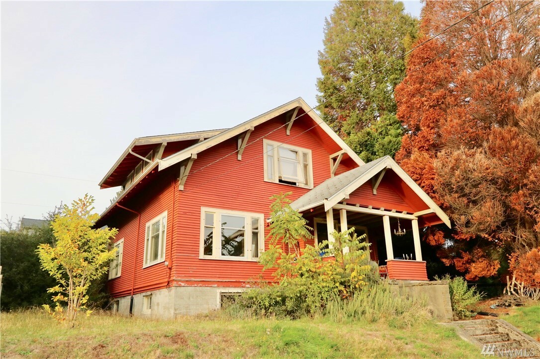 Property Photo: 1715 Donovan Ave WA 98225