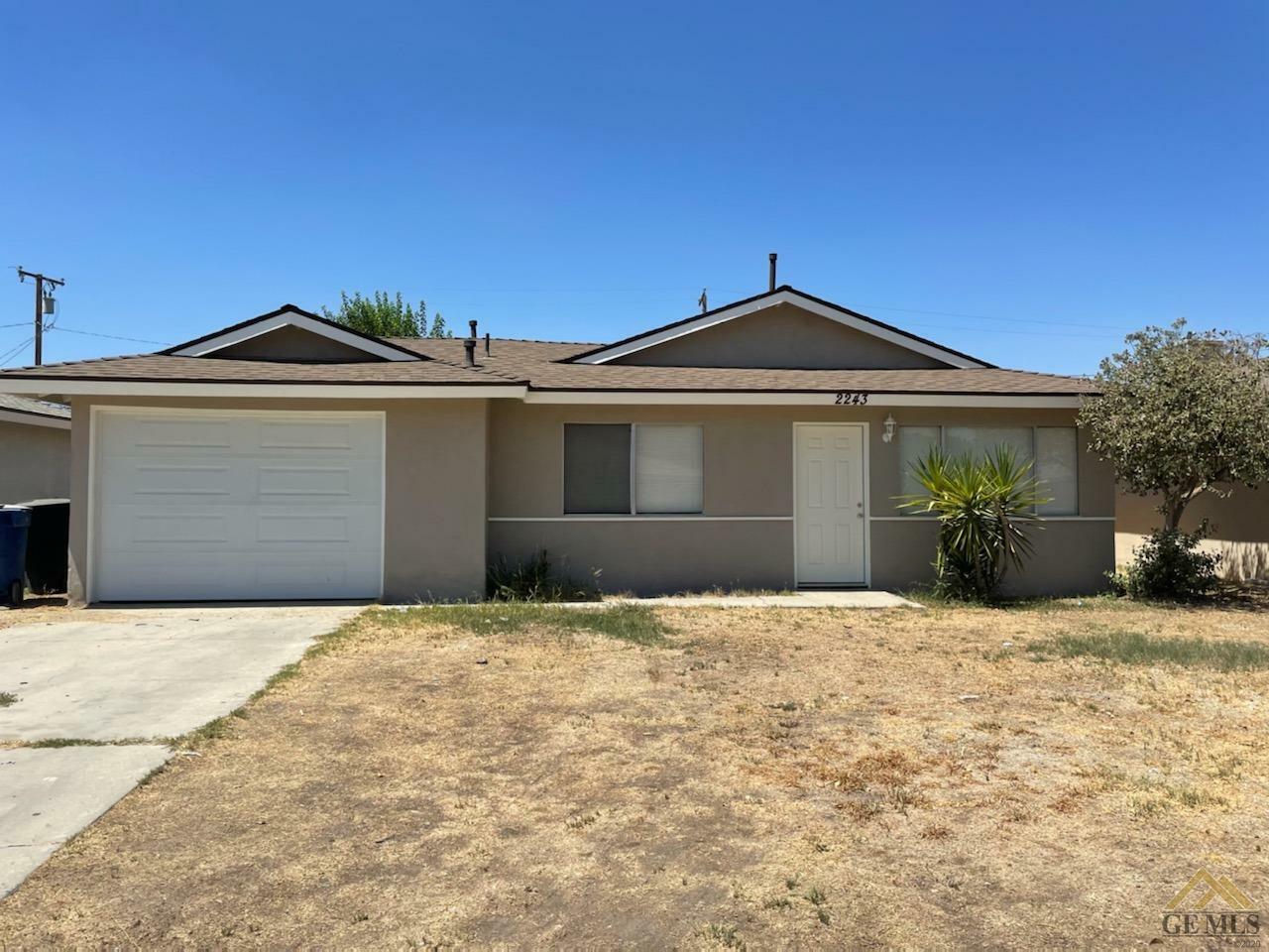 Property Photo:  2243 Thomas Way  CA 93215 