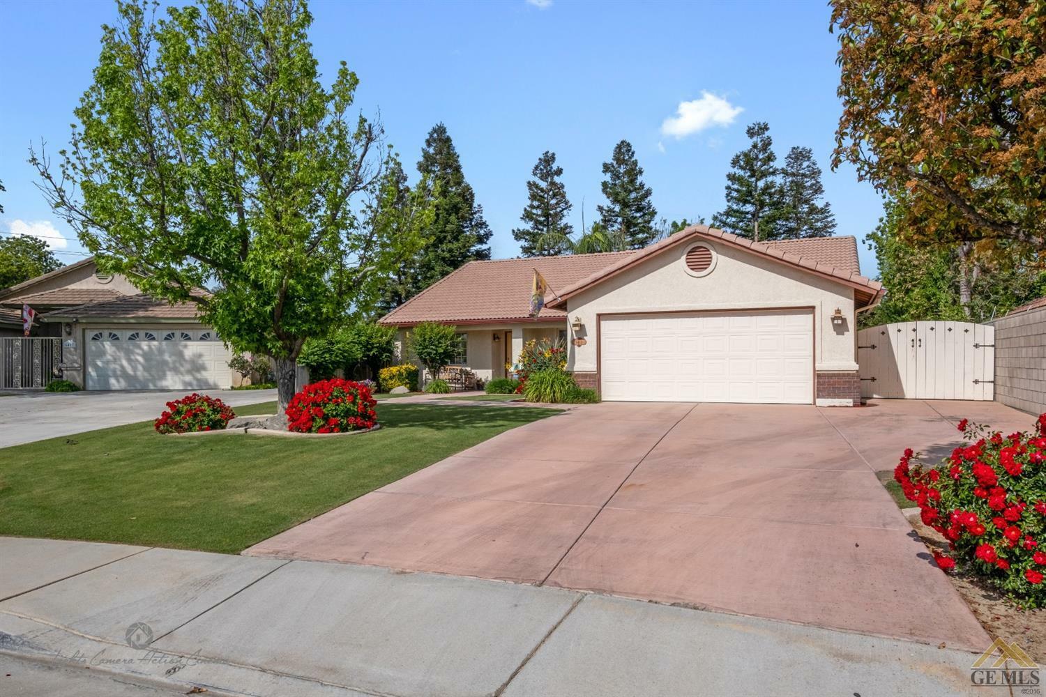 Property Photo:  6413 Winter Crest Drive  CA 93313 