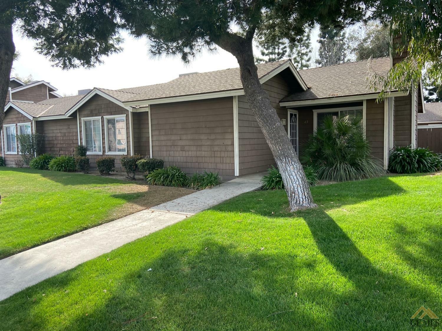 Property Photo:  2601 Ashe Road 43  CA 93309 