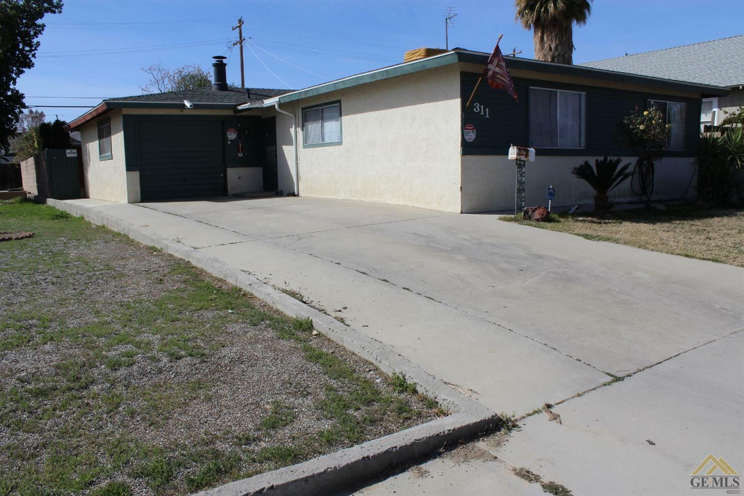 Property Photo:  311 Calvin Street  CA 93268 