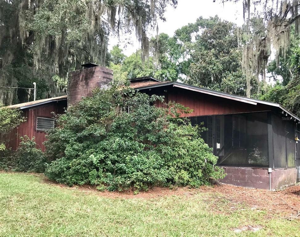 Property Photo:  112 Lake View Trail  FL 32666 