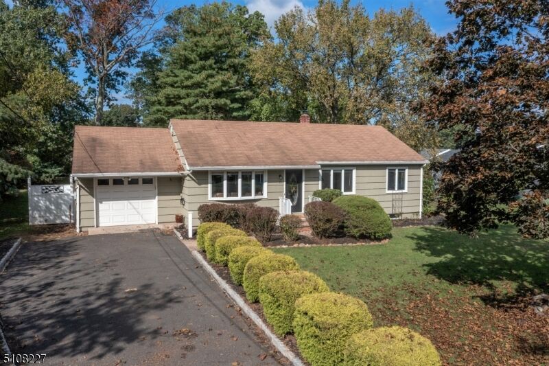 Property Photo:  32 Edgewood Terrace  NJ 08807 
