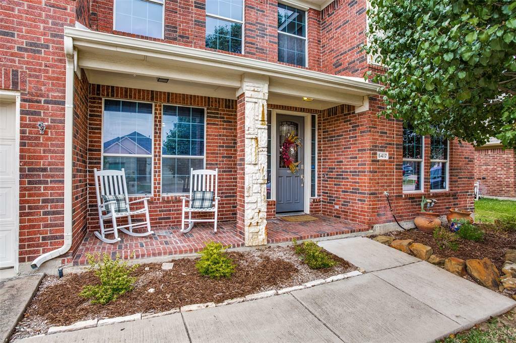 Property Photo: 5417 Lori Valley Lane TX 76244