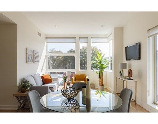 Property Photo: 18 White Street 4 MA 02140