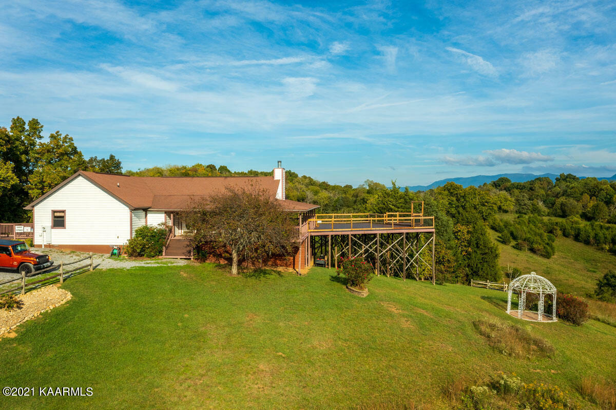 Property Photo:  669 Red Bud Lane  TN 37876 