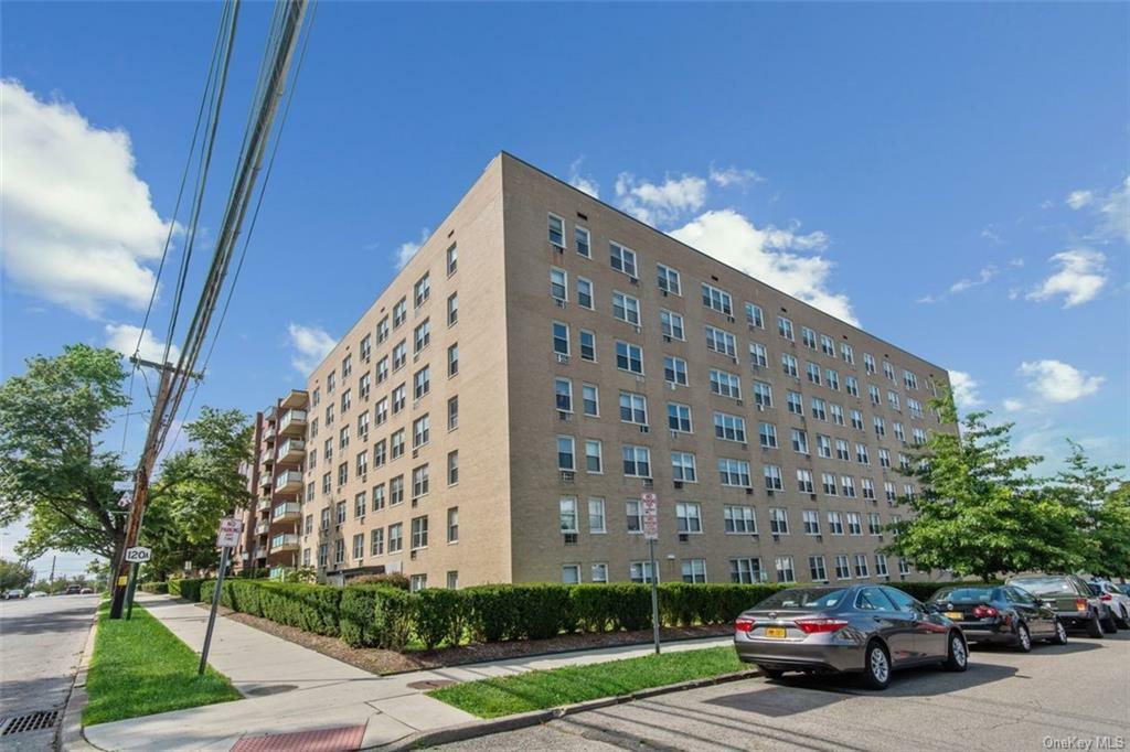 Property Photo:  377 Westchester Avenue Lc  NY 10573 