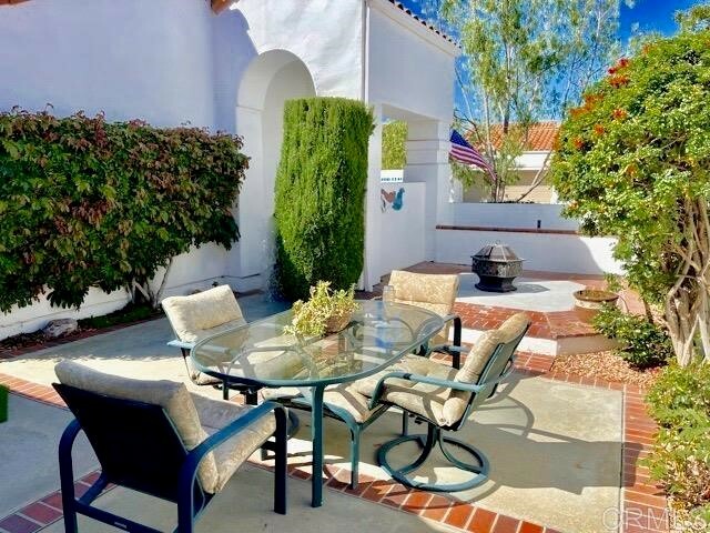 Property Photo: 4162 Rhodes Way CA 92056