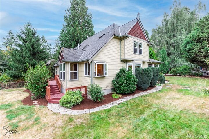 Property Photo:  31014 48th Ave SW  WA 98023 