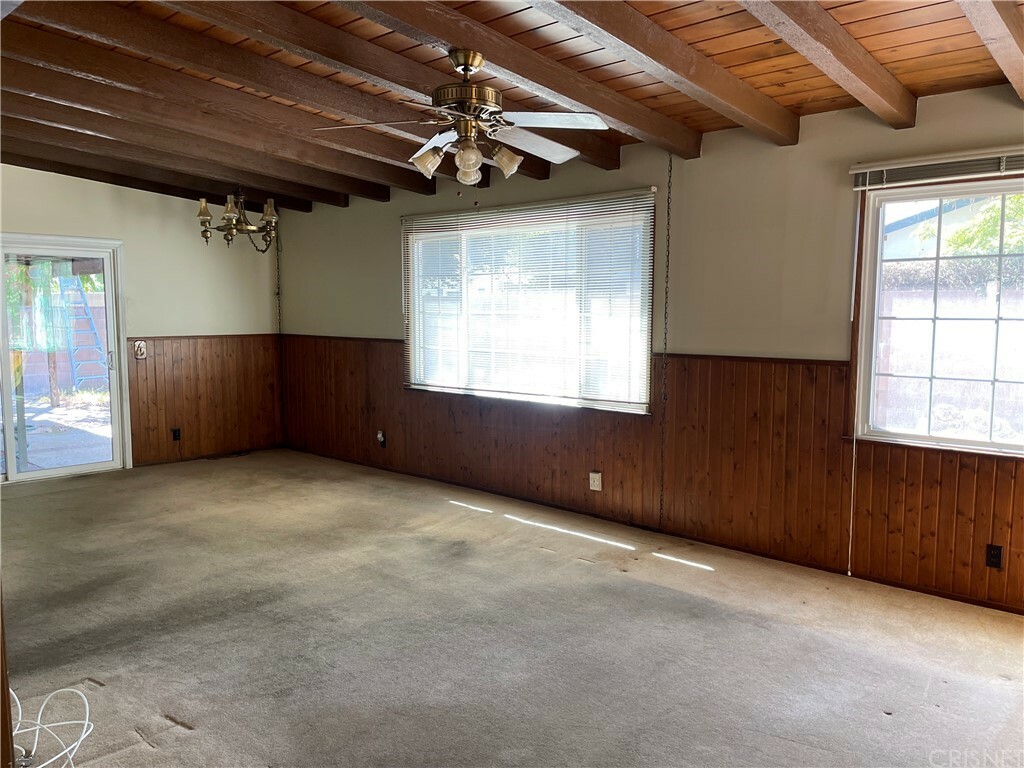 Property Photo: 6607 Farralone Avenue CA 91303