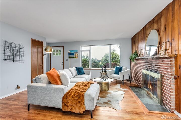 Property Photo:  11840 9th Ave SW  WA 98146 