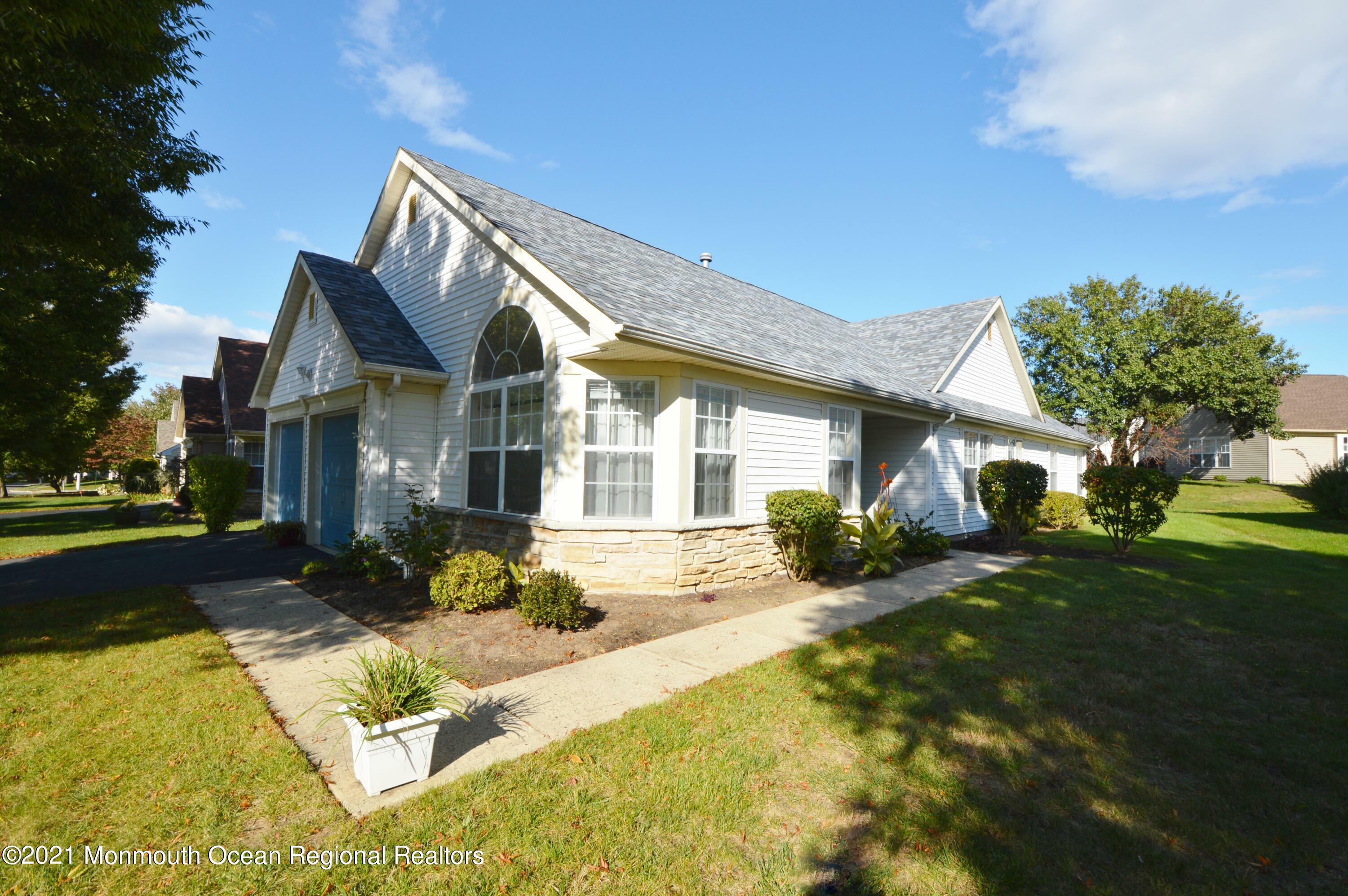 Property Photo:  2673 Meadow Lake Drive  NJ 08755 