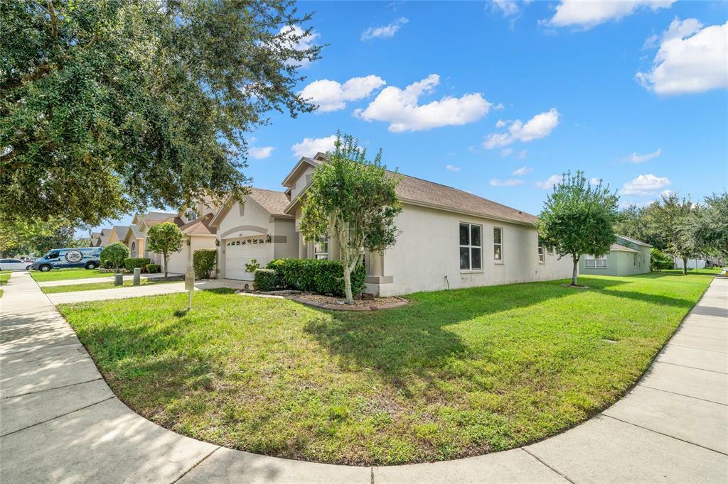 Property Photo:  4529 Havelocke Drive  FL 34638 