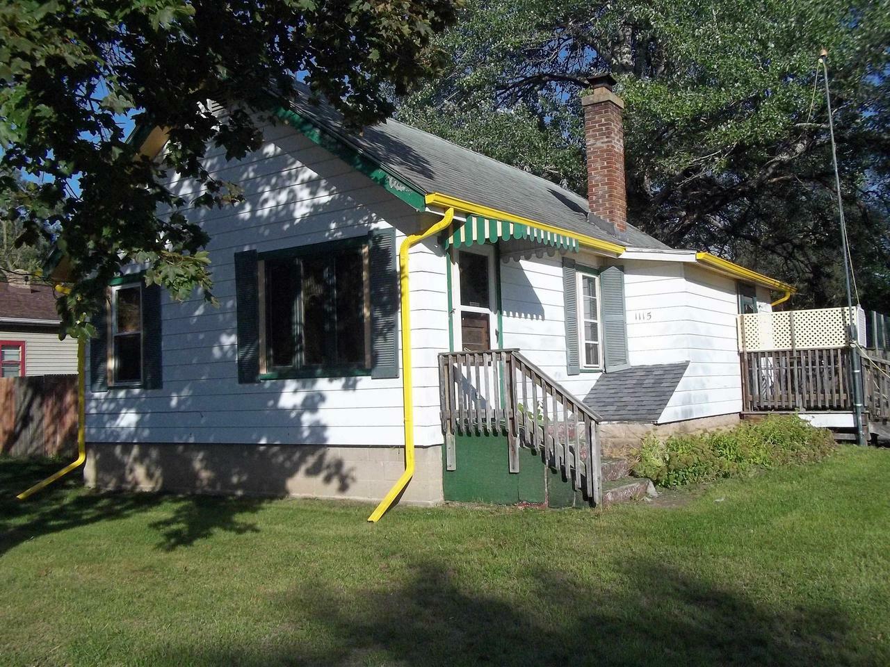 Property Photo:  1115 Bingham Ave  WI 53545 