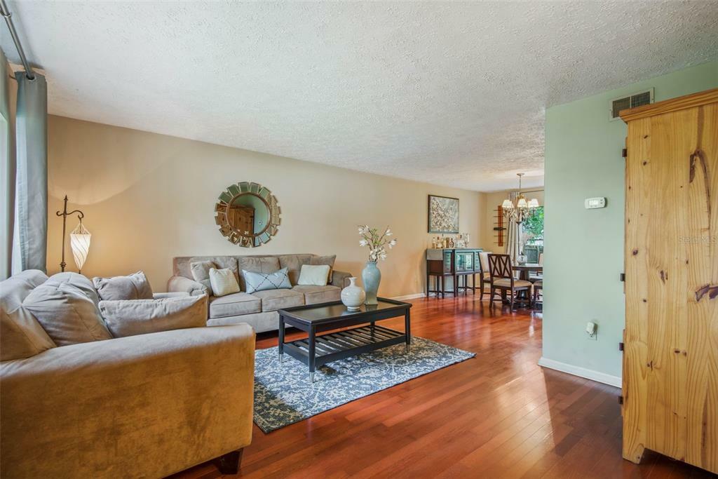 Property Photo:  2350 Windsor Oaks Avenue  FL 33549 