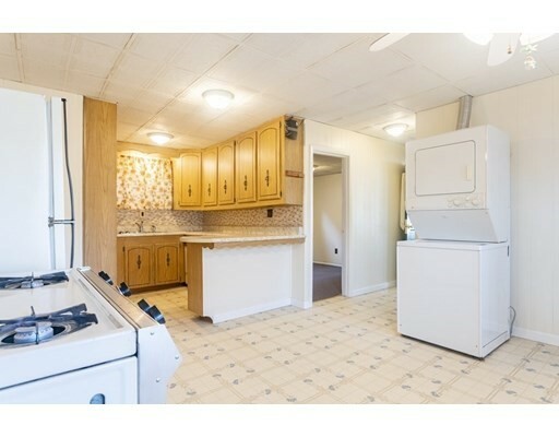 Property Photo: 259 Lakeview Ave MA 01850