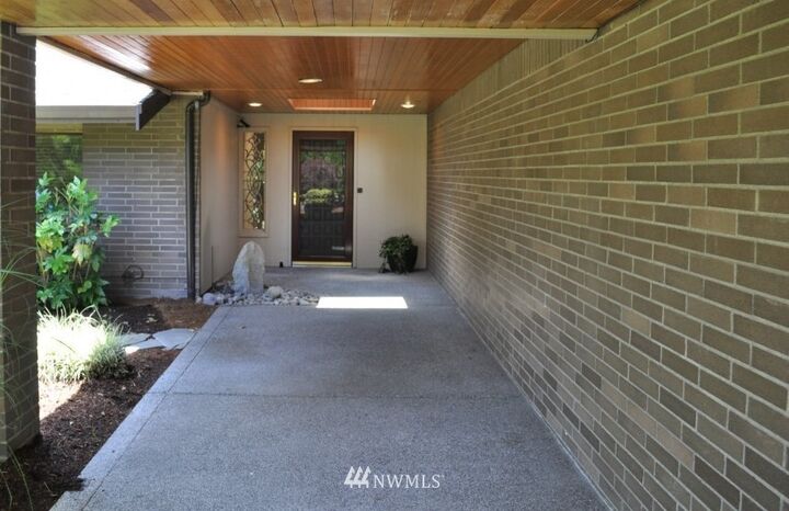 Property Photo: 10427 Meadow Road SW WA 98499