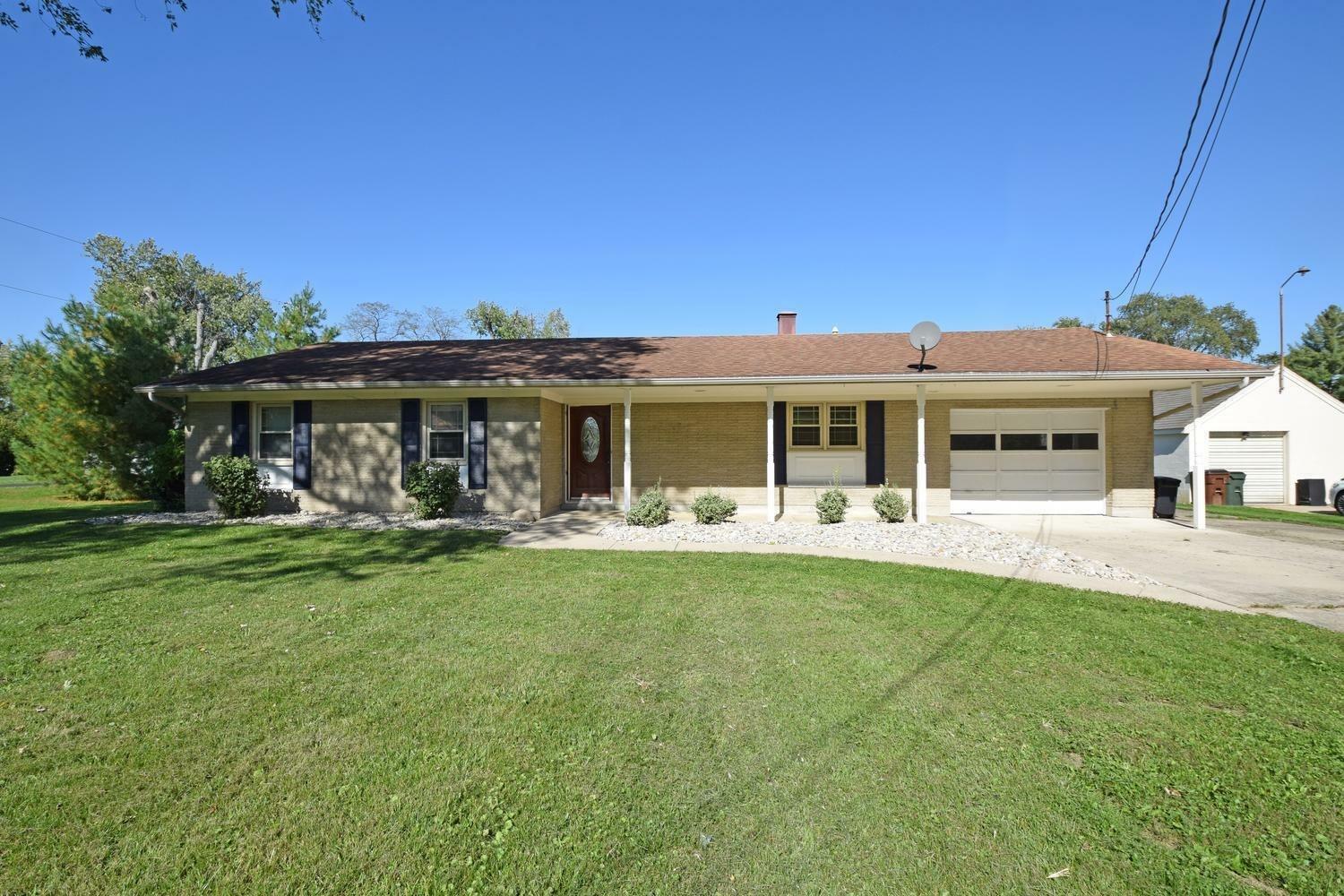 Property Photo:  2724 Ross Hanover Rd  OH 45013 