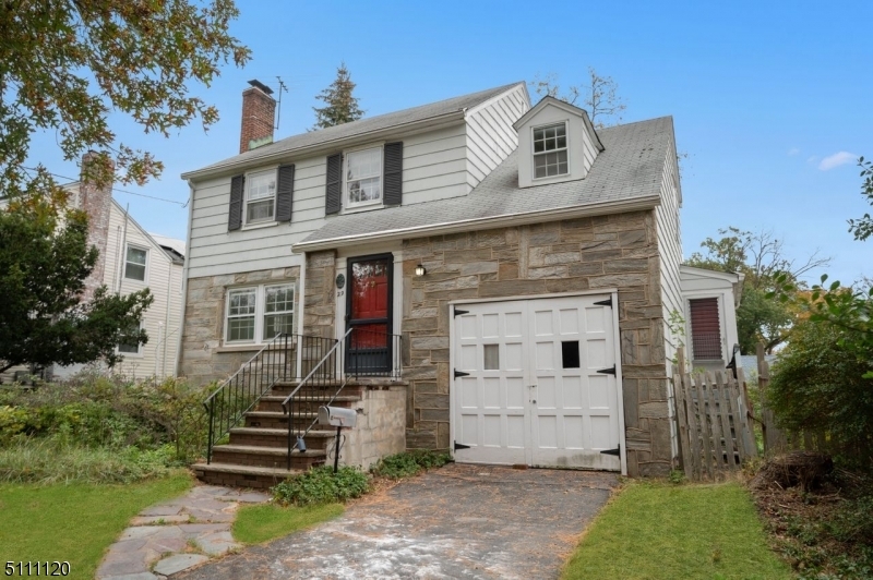 Property Photo:  29 Sherbrooke Pkwy  NJ 07039 