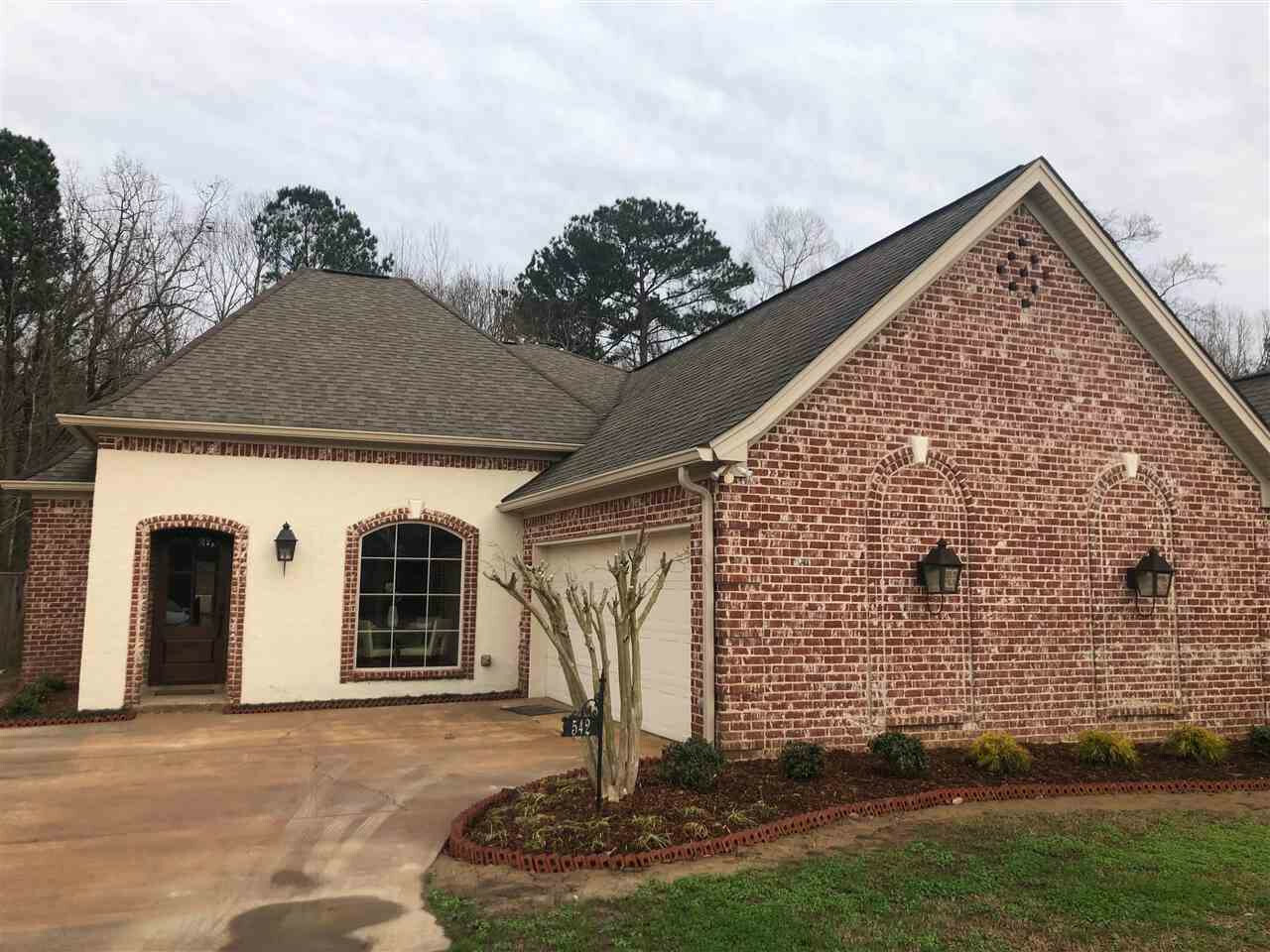 Property Photo:  542 Asbury Lane Drive  MS 39208 