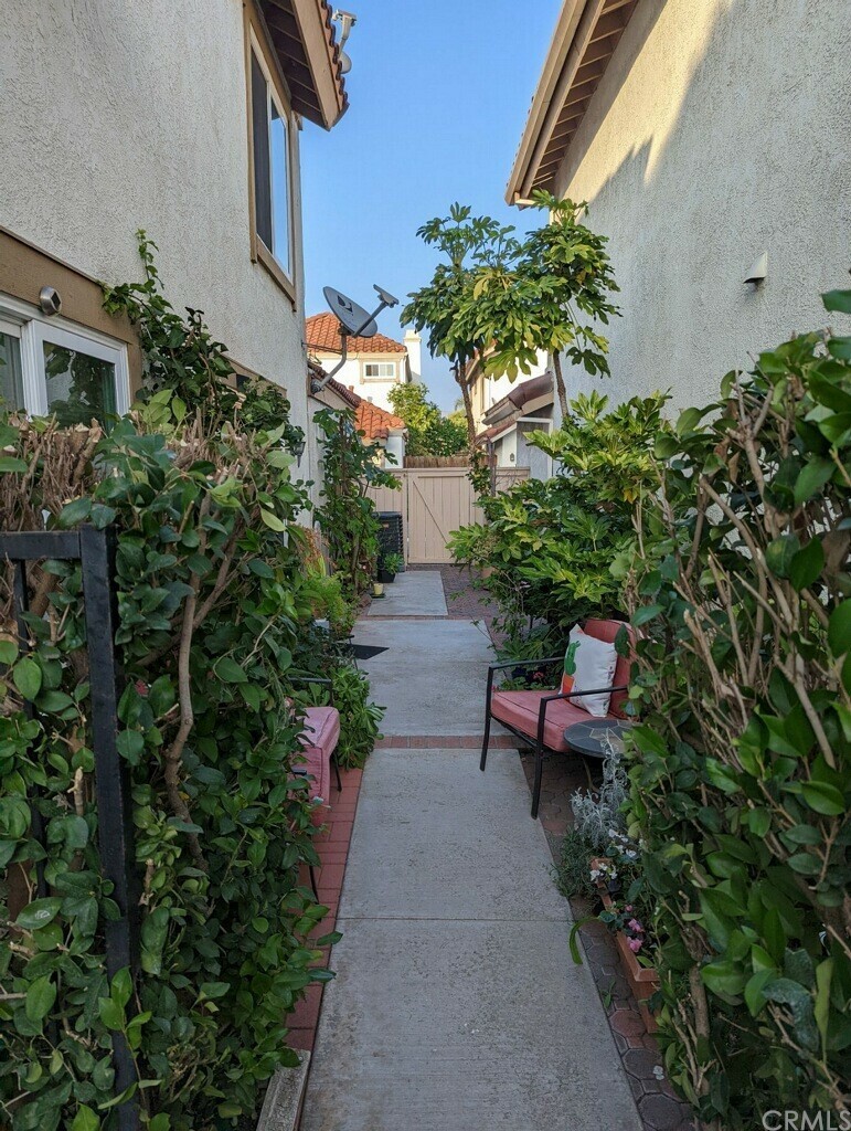 Property Photo:  51 Fabriano  CA 92620 