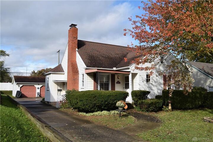 1545 Crestview Drive  Springfield OH 45504 photo