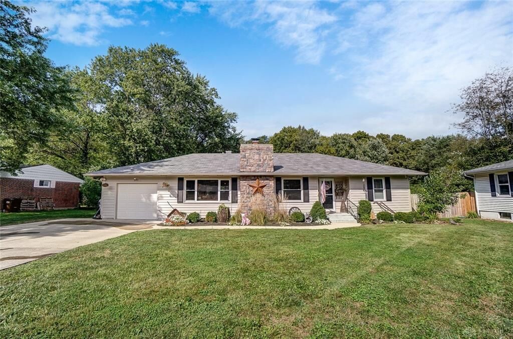 Property Photo: 220 Parker Drive OH 45066