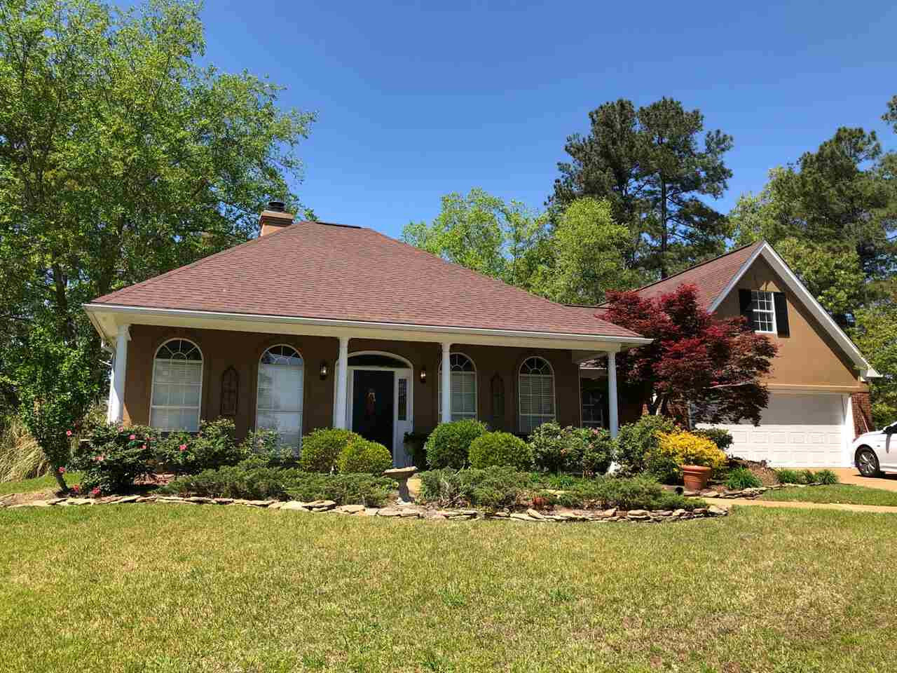 Property Photo:  219 Meadowview Lane  MS 39047 