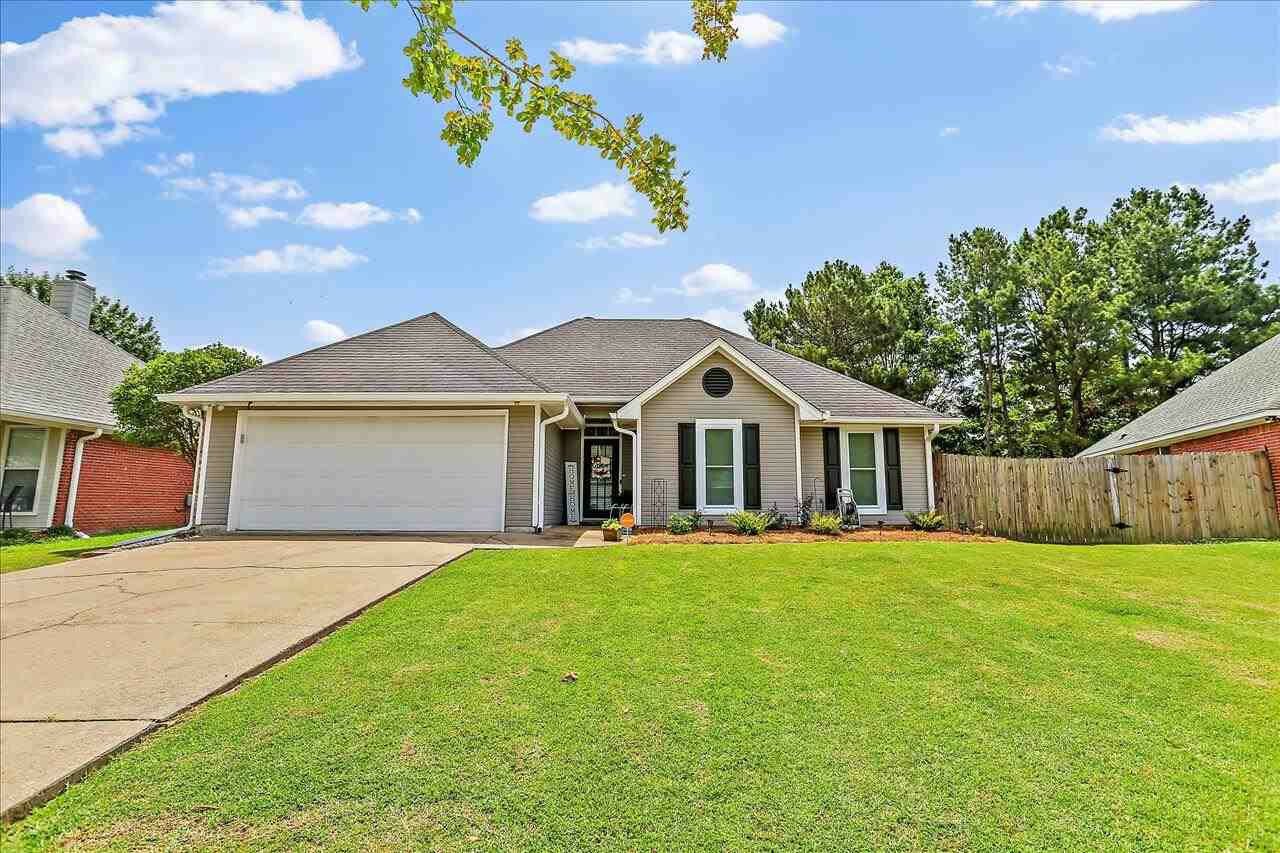 Property Photo:  110 Hunters Oak Cove  MS 39047 