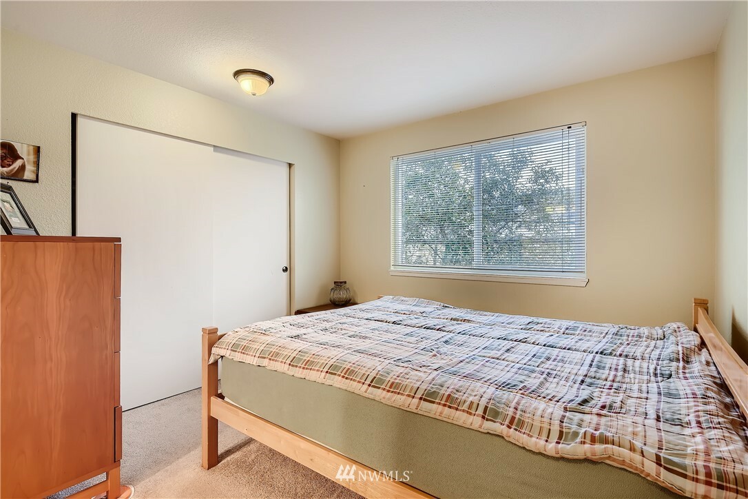 Property Photo:  20301 19th Avenue NE 712  WA 98155 