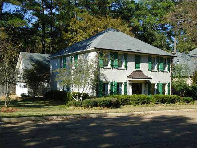 Property Photo:  1568 Northlake Drive  MS 39211 